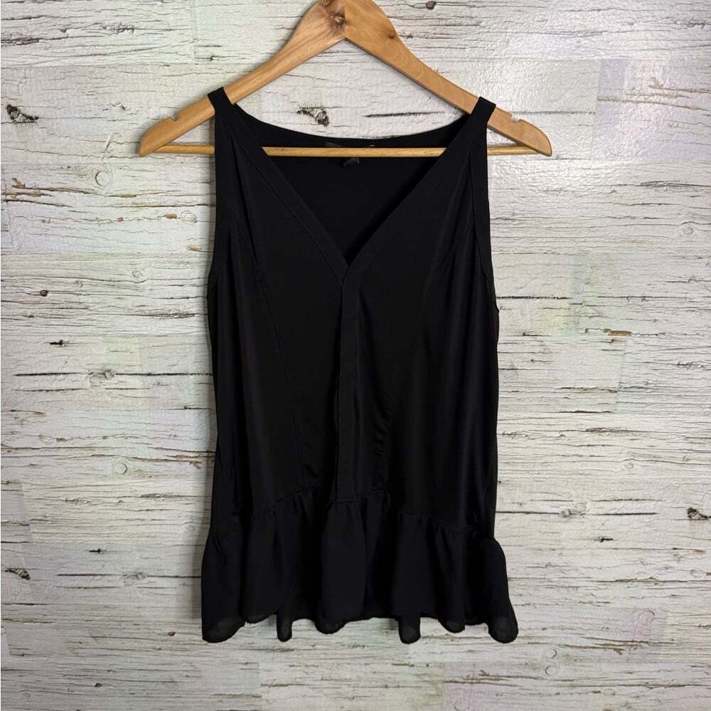 Banana Republic Black V-Neck Tank Top ruffle blouse size medium